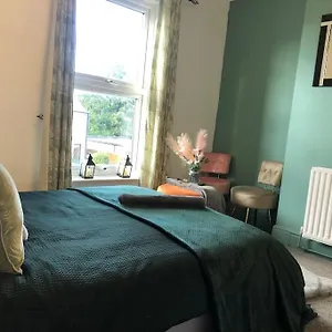  Villa Golden Woodhouse 2 Bedroomed