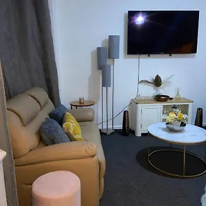  Holiday home Handsworth - 2 Bedroomed